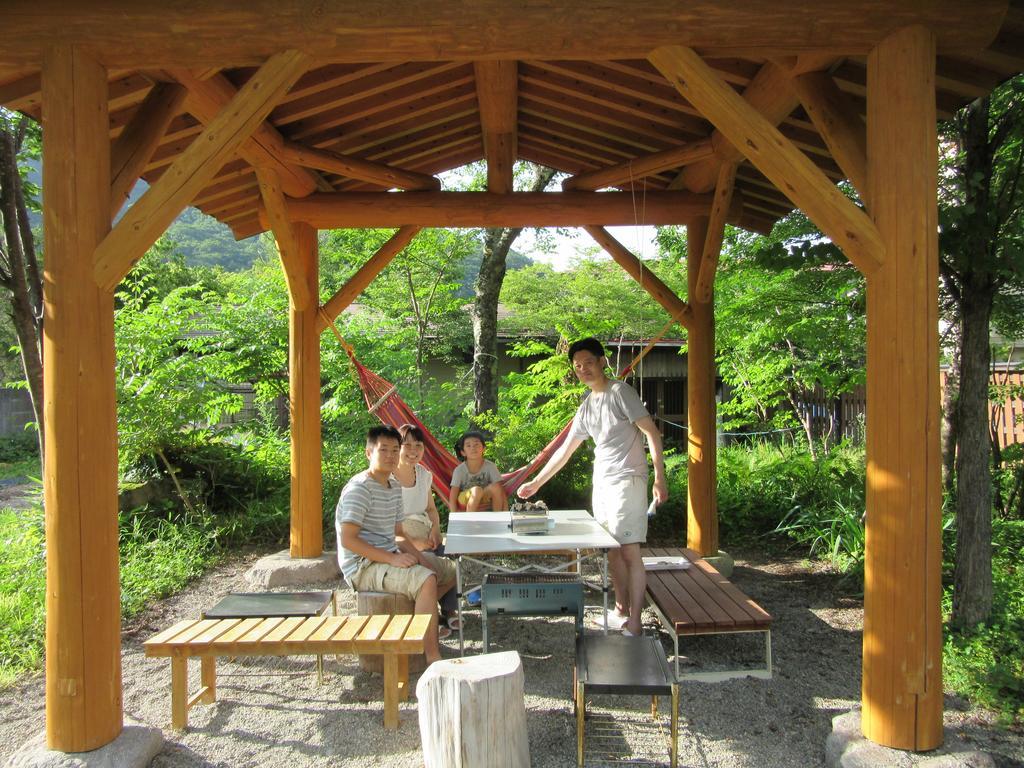 Tsuyukusa Takayama  Bagian luar foto