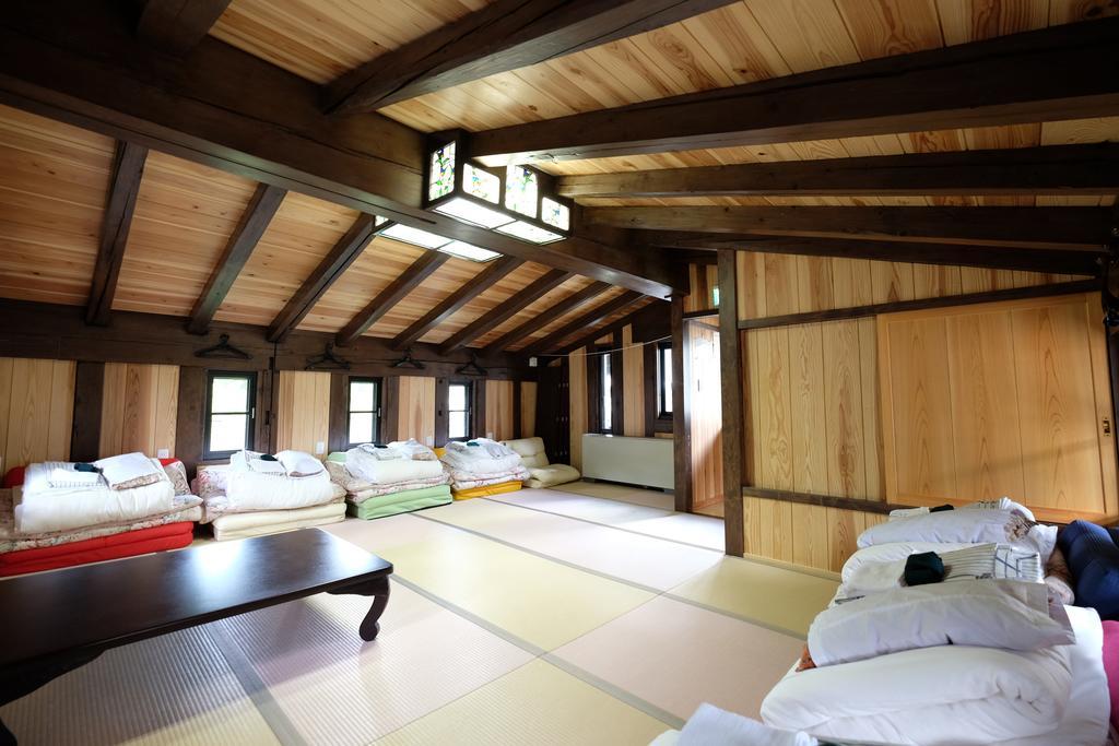 Tsuyukusa Takayama  Bagian luar foto