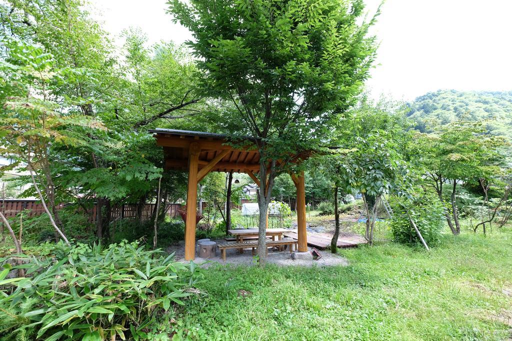 Tsuyukusa Takayama  Bagian luar foto
