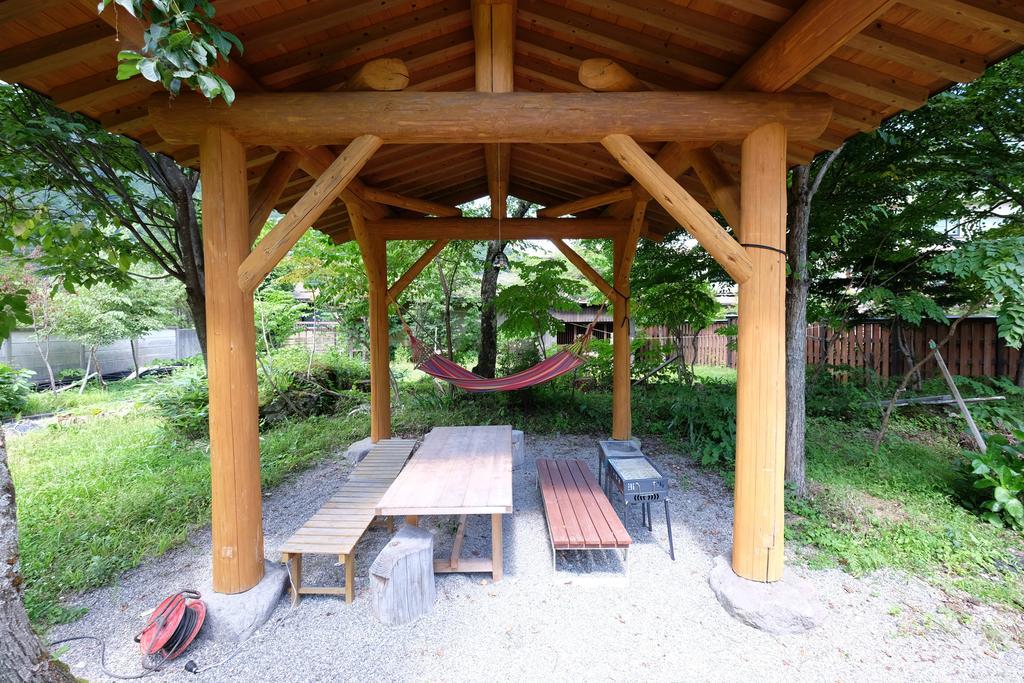 Tsuyukusa Takayama  Bagian luar foto